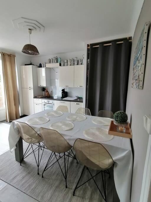 Maison Familiale Proche De La Mer 랜시우 외부 사진